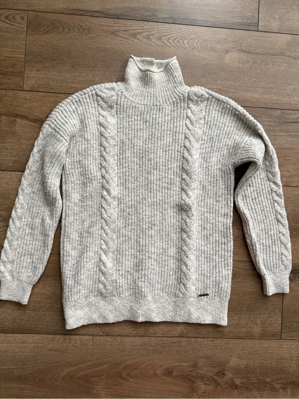 Abercrombie & Fitch Cable Knit Turtleneck Sweater Button Back Gray size XS